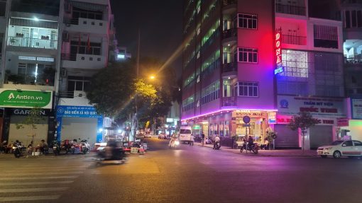 Bàn nhà mặt tiền 96m2 Lê Hồng Phong Quận 10 - kinh doanh đa ngành nghề